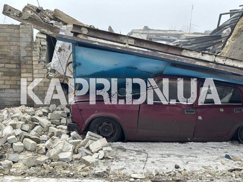 Daños en Novohrodivka, región de Donetsk, como resultado de bombardeos nocturnos