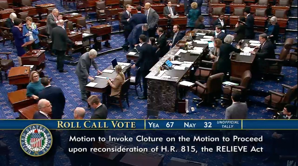 Сенат США поддерживает процедурное голосование по выдвижению законопроекта о помощи Украине, Израилю и Тайваню без положений о границах. 67-32 голоса. Это позволяет Сенату перейти к следующему шагу.