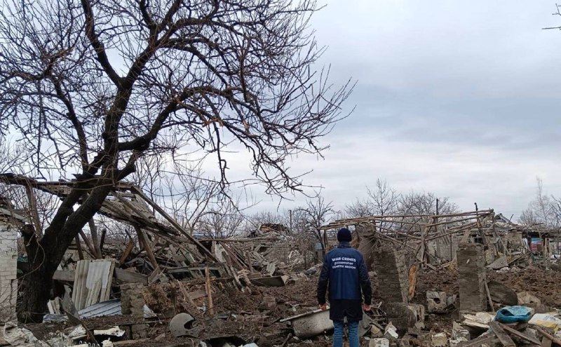 Zerstörung in Selydove durch Beschuss über Nacht