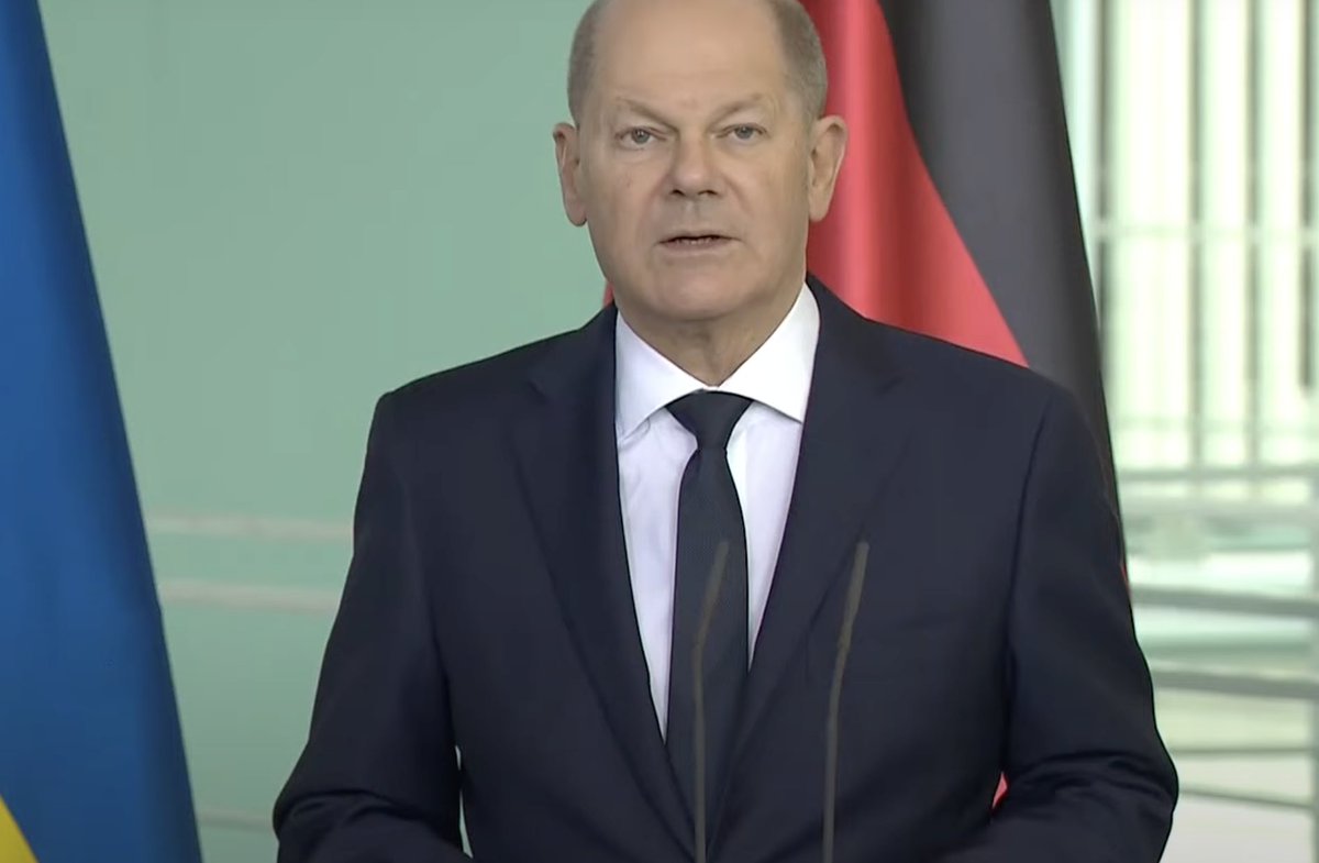 Scholz announces security assurances for Ukraine plus €1.1 billion military support package: - 36 self-propelled howitzers; - 120,000 rounds artillery ammunition; - 2 Skynex air defense systems; - more IRIS-T missiles;  Comes on top of previous €28 billion military support by Germany