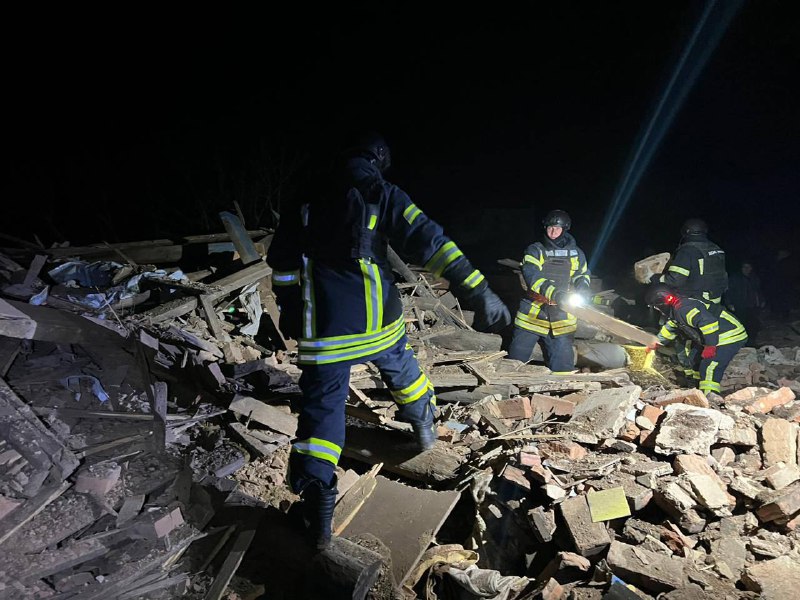 Rusya'nın Kharkiv bölgesi Vilkhuvatka'ya hava bombardımanı sonucu 1 kişi yaralandı