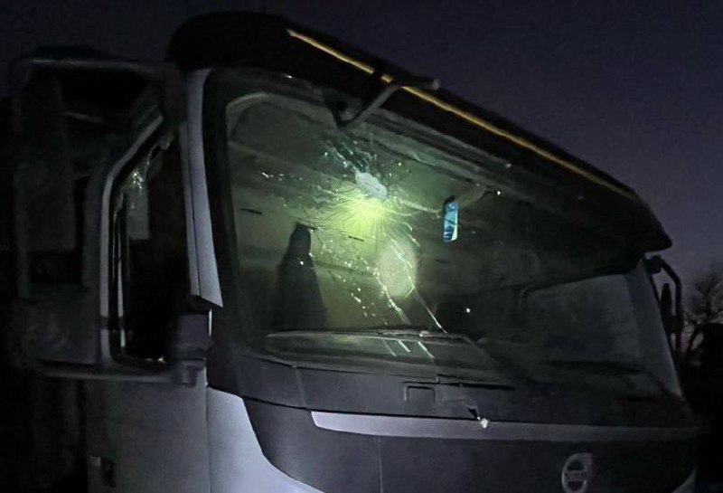 Rus topçusu Nikopol bölgesini gece boyunca bombaladı