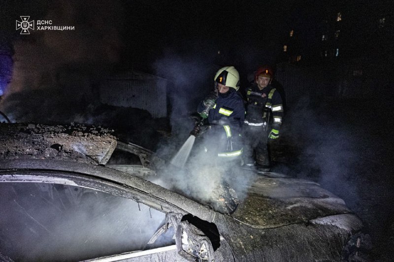 Varios vehículos y edificios resultaron dañados como resultado del ataque con drones rusos en Járkov