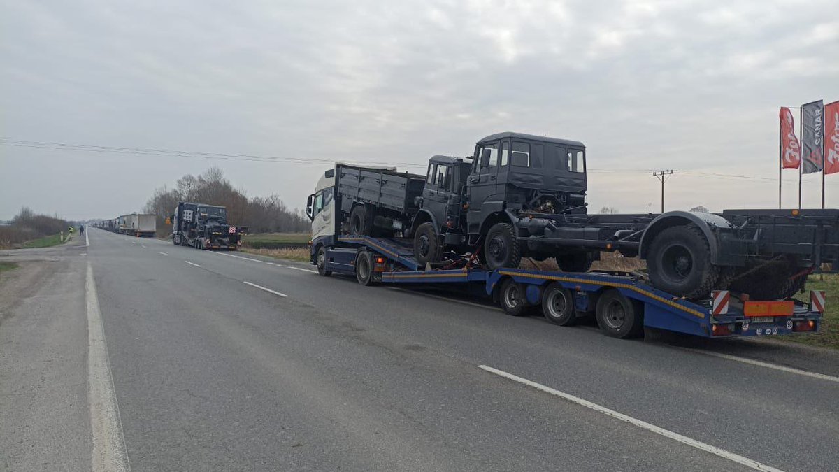 Polnische Demonstranten blockieren sechs Grenzübergänge zur Ukraine und lassen keine Lastwagen passieren, selbst wenn diese mit Ausrüstung für die ukrainischen Streitkräfte ausgestattet sind