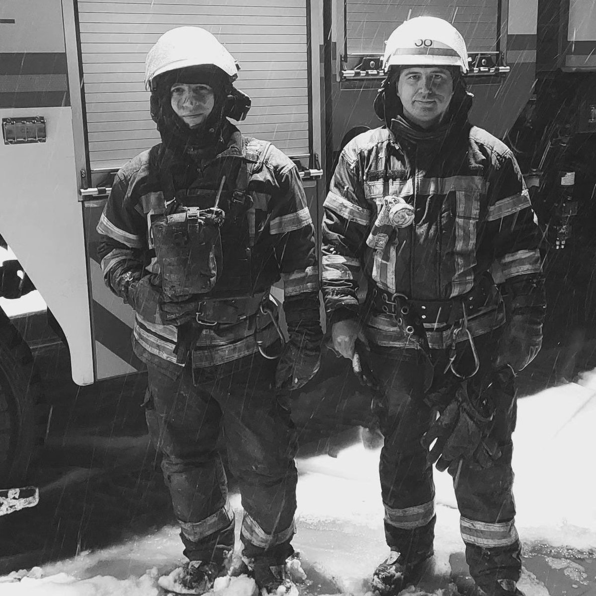 Bei einem russischen Doppelschlag im Bezirk Kramatorsk kamen zwei Feuerwehrleute ums Leben