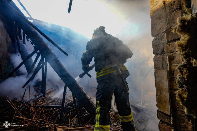 Несколько пожаров в Херсоне из-за российских обстрелов