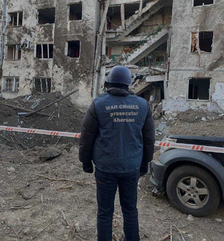 Destruction in Kherson as result of bombardment overnight