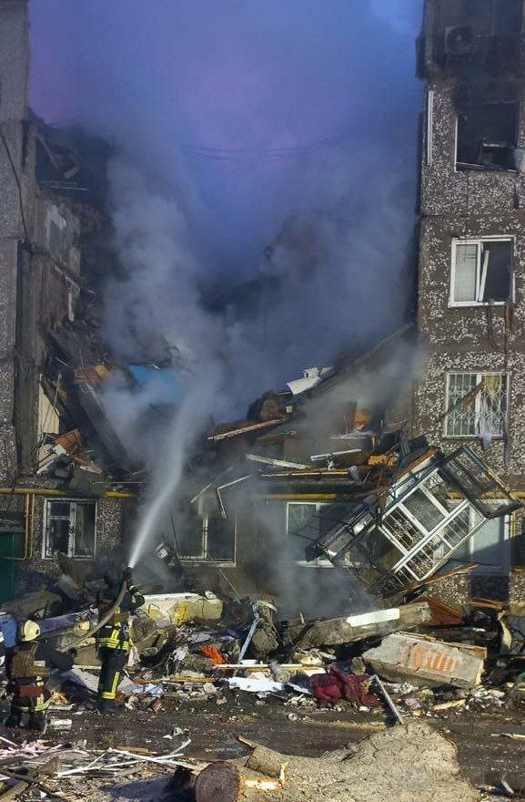 У Сумах внаслідок атаки безпілотників Шахед частково зруйнований житловий будинок