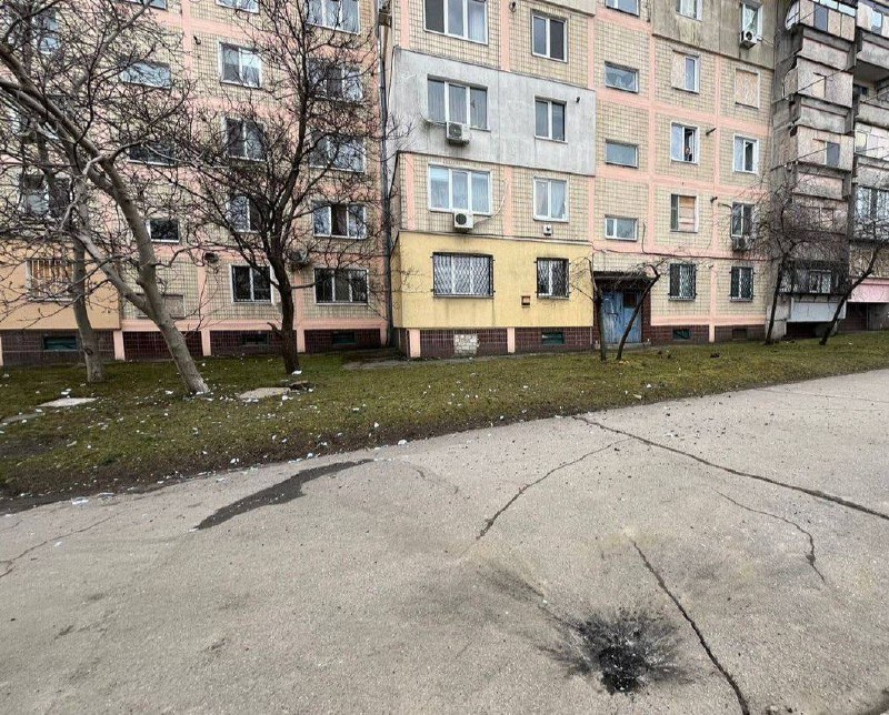 Rusya'nın Nikopol ilçesinde bugün düzenlediği saldırı sonucu 4 kişi yaralandı
