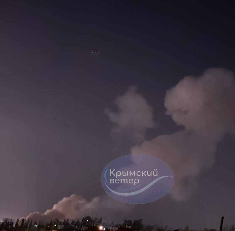 Überall auf der besetzten Krim wurden Explosionen gemeldet, Berichte über sekundäre Detonationen in Sewastopol