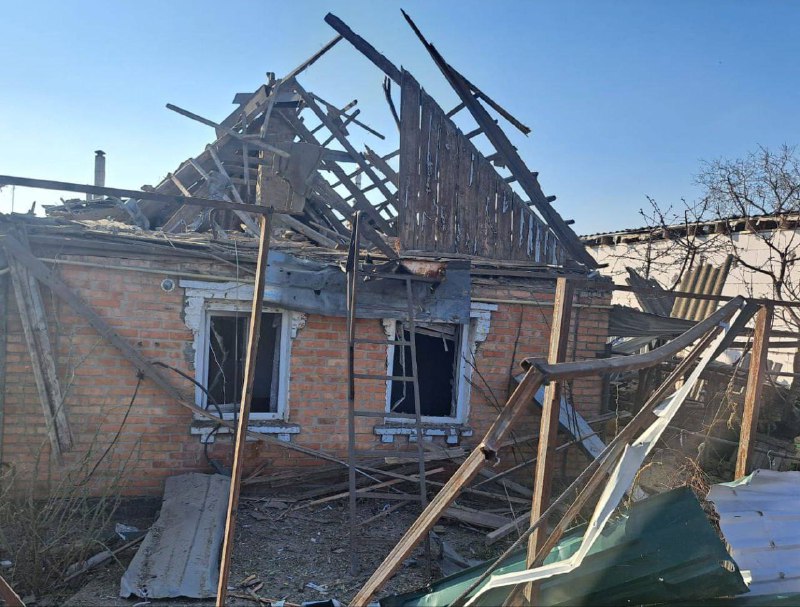В результате обстрела российской артиллерии в Никополе погиб один человек