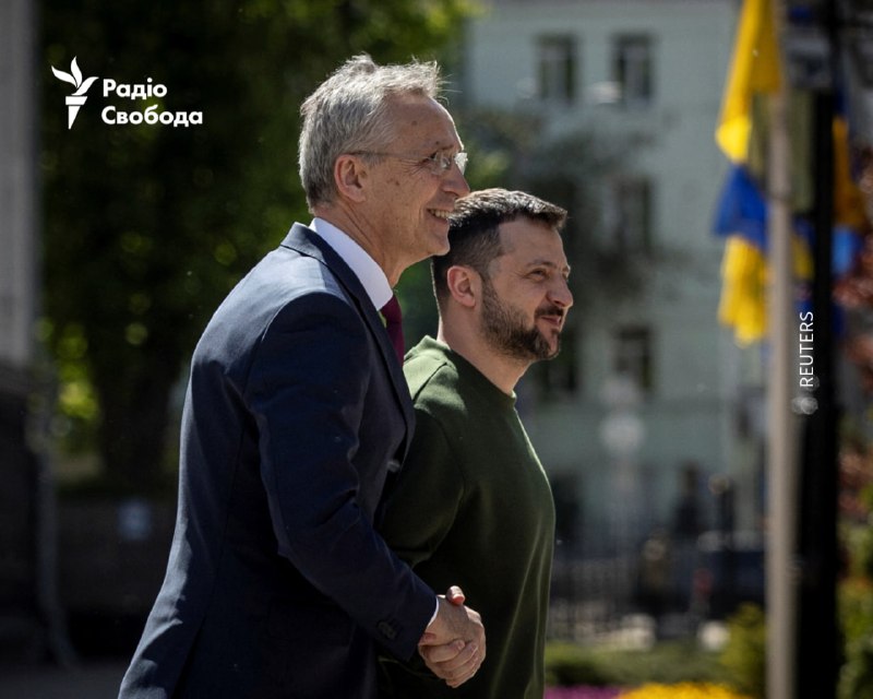 El secretario general de la OTAN, Jens Stoltenberg, se reunió con el presidente Zelensky en Kyiv