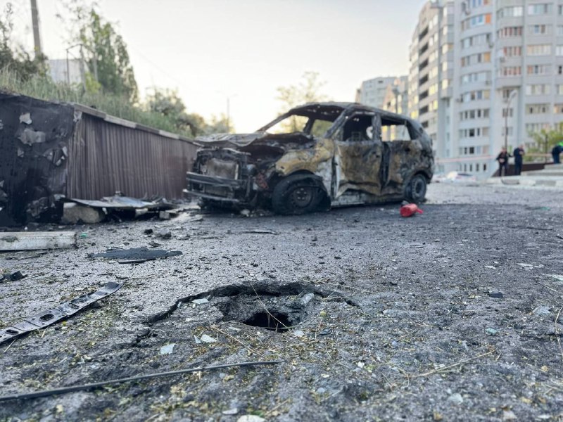 8 людей отримали поранення та значні руйнування після того, як російська протиповітряна оборона відбила атаку в Білгороді