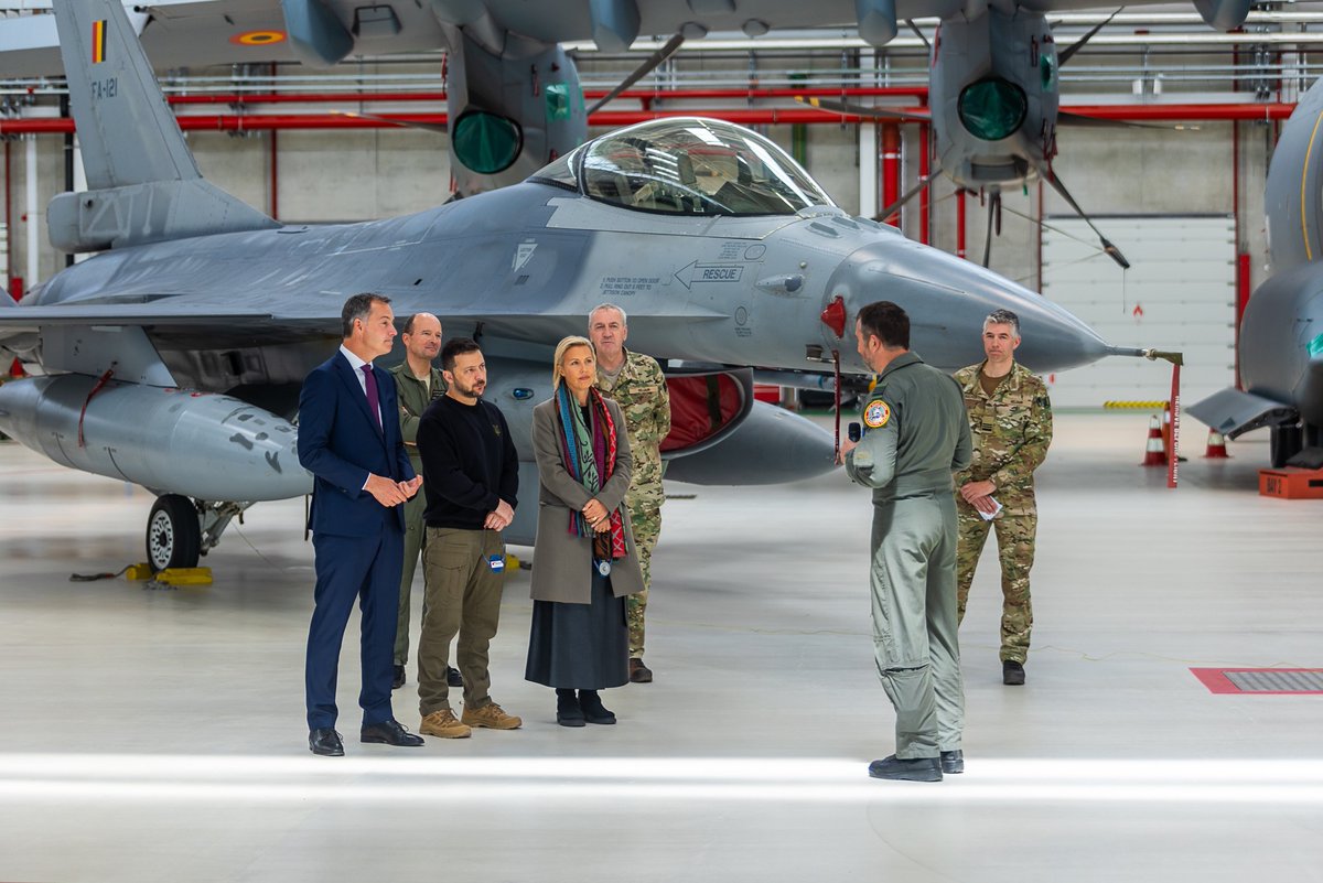 PM of Belgium: Ukrainians continue to be killed by the Russian invader every day. Dear @ZelenskyyUa, these F-16 will be yours to help you protect your citizens. Ukraine can only push back Russia with more and better arms, delivered at a faster pace