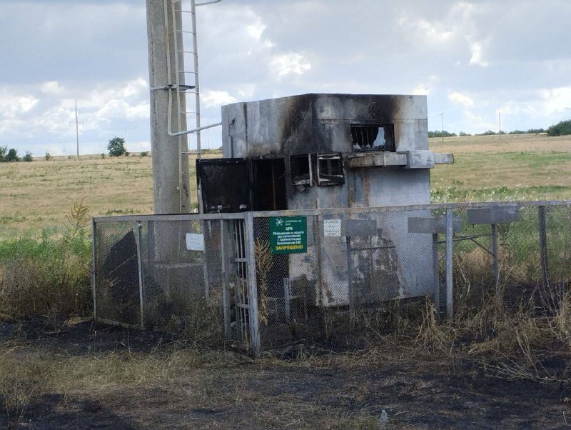 Повреждения поста радиационного контроля Запорожской АЭС в городе Великая Знаменка Запорожской области в результате обстрела