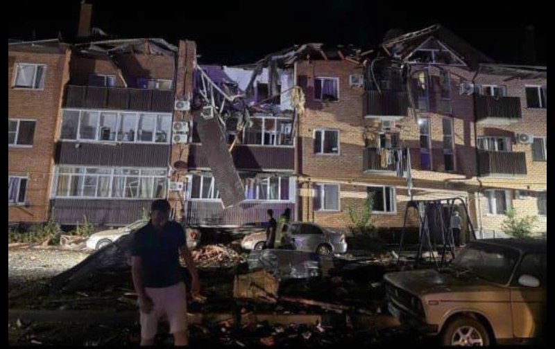 Un enfant tué et 6 autres blessés lorsqu'un drone a frappé une maison d'habitation à Primorsko-Akhtarsk, Kraï de Krasnodar