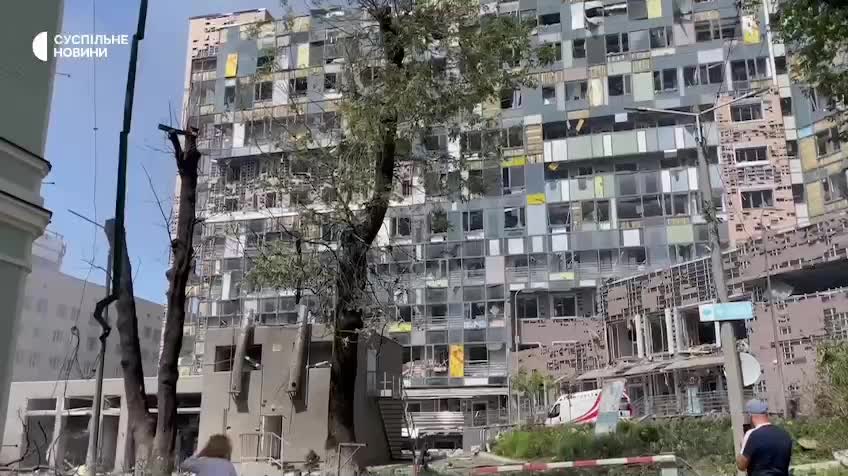 Zerstörung des Okhmatdyt-Kinderkrankenhauses in Kiew durch russischen Raketenangriff