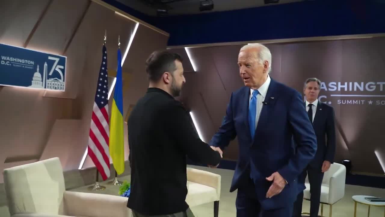 Président Zelensky : Nous apprécions la décision du président Joe Biden de renforcer notre défense aérienne avec cinq nouveaux systèmes Patriot et des dizaines d'autres systèmes. Cette décision forte nous aidera à combattre le terrorisme russe