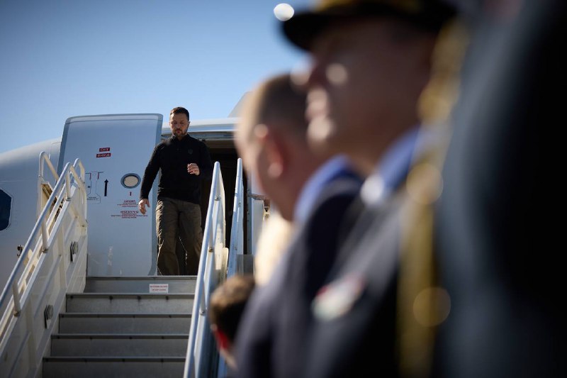 Le président Zelensky est arrivé au Royaume-Uni