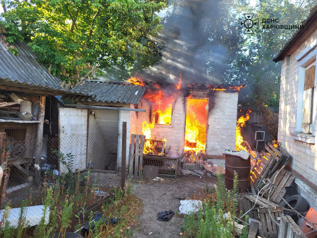 Rus ordusunun bu sabah Kupiansk'ı bombalaması çok sayıda yangına neden oldu