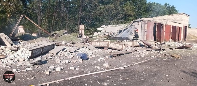 Rus ordusu Donetsk bölgesinin Novohrodivka'sını MLRS Smerch ile bombaladı