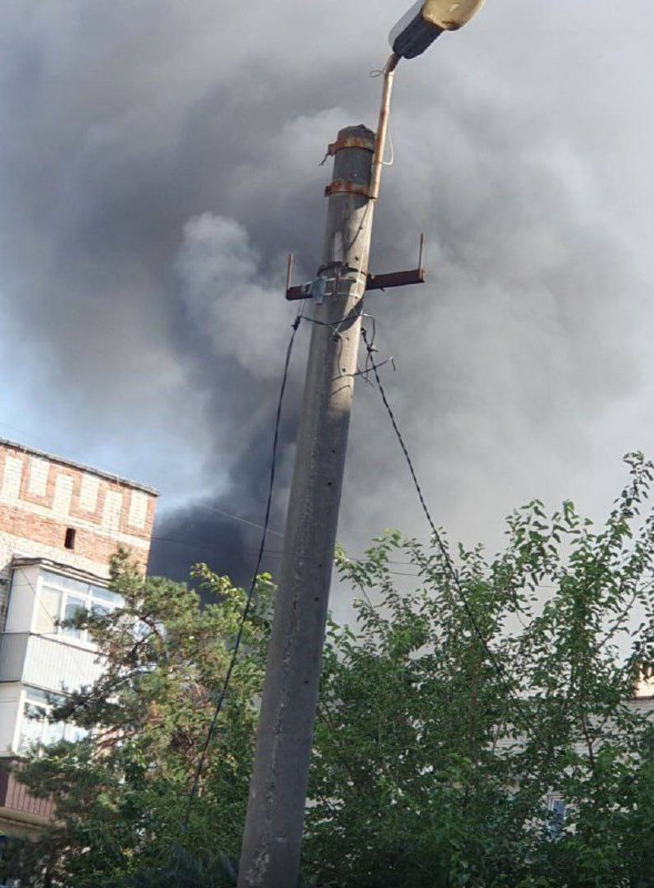 Incendies à Lyman après un bombardement