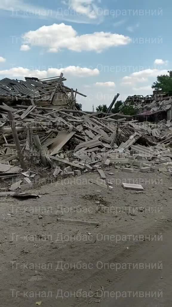 Damage in Yampil of Donetsk region as result of bombardment