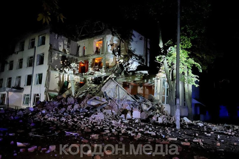 Rus hava saldırıları sonucu Sumy'de üniversite binası kısmen yıkıldı