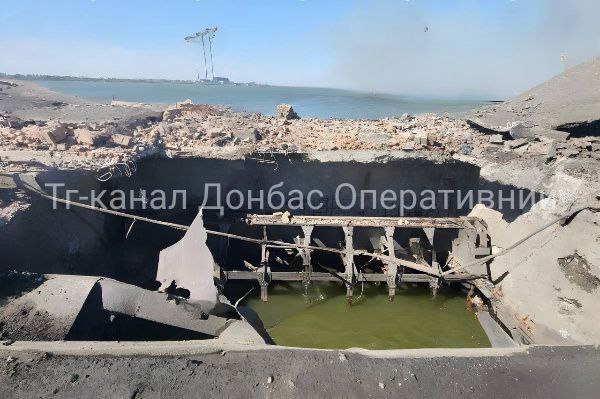 Damage to a dam in Kurakhove as result of Russian bombardment