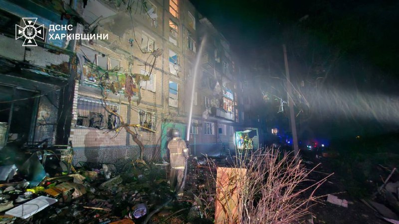 Destruction à la suite d'une frappe aérienne russe à Kharkiv