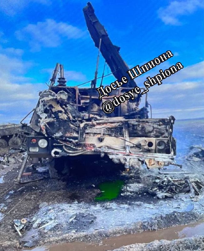 S-400 air defense system(radar and 2 launchers) was destroyed near Bolshoye Zhyrovo village of Kursk region on 23th November in a missile strike. 5 military officers killed, 3 more employees of Almaz-Antey also killed