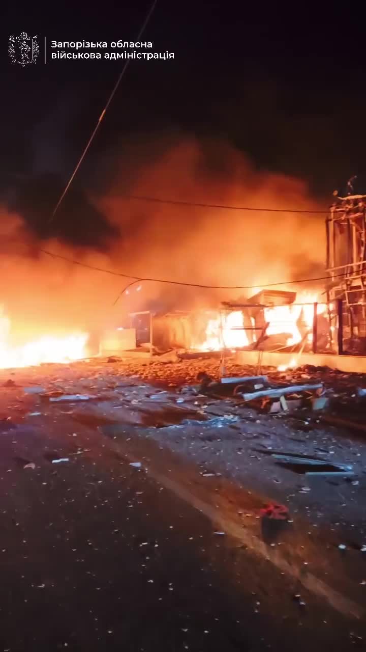 3 people killed, 4 wounded as result of Russian airstrikes in Zaporizhzhia city