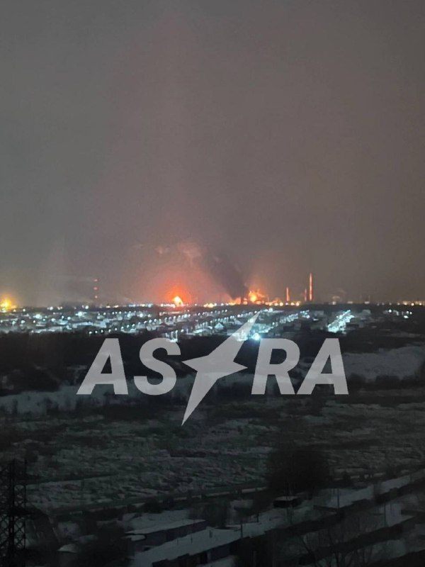 Fire at oil refinery in Syzran as result of drone attack