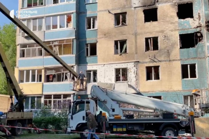 В результате ударов беспилотников типа Шахид в Каменском Днепропетровской области погиб 1 человек, 4 получили ранения