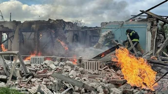 Три человека погибли, четверо получили ранения в результате авиаударов в Константиновке сегодня утром