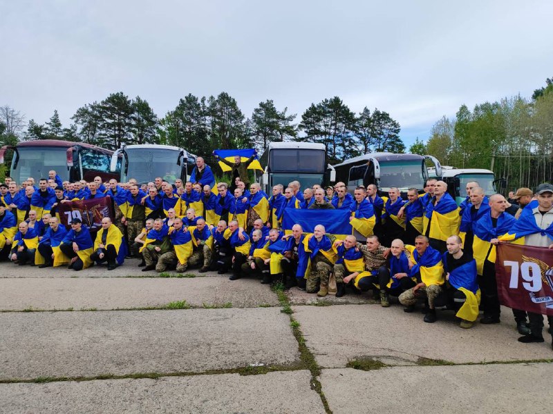 205 украинских военнопленных были освобождены из российского плена в результате обмена пленными при посредничестве ОАЭ