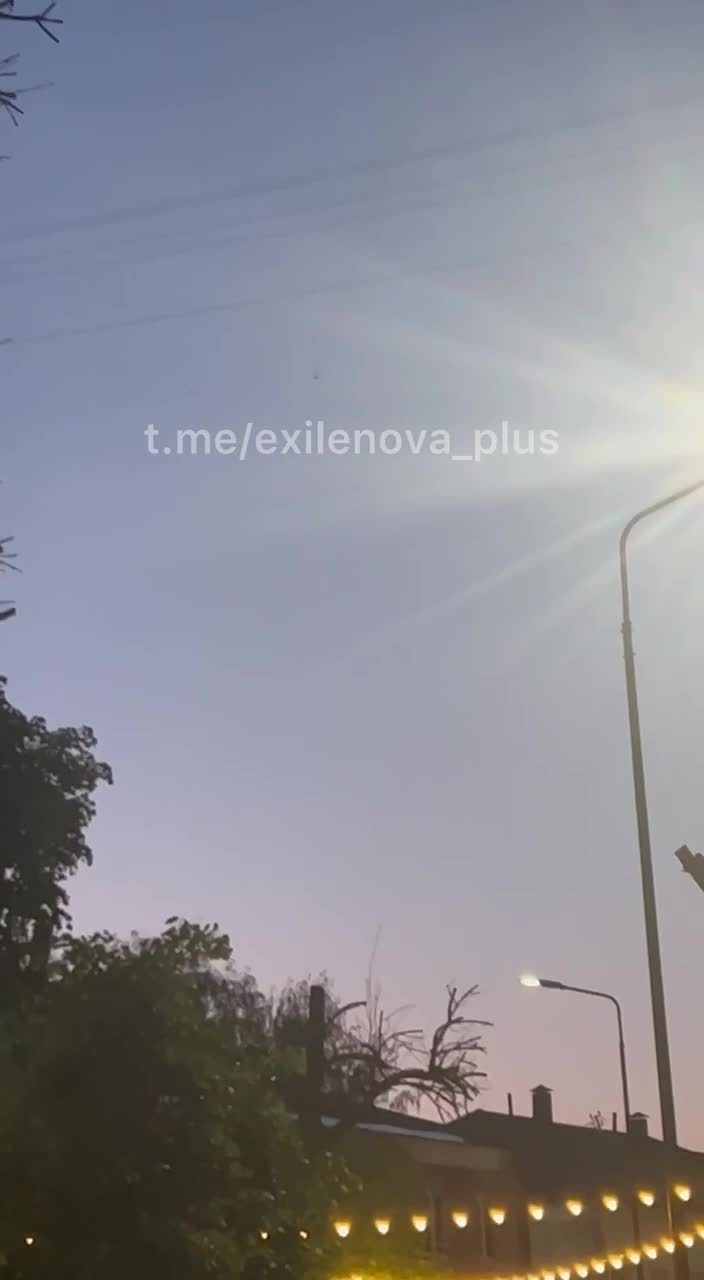 Сообщения о сбитом самолете под Тверью