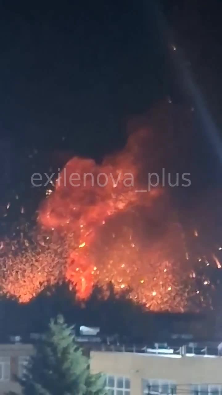 Des explosions ont été signalées dans un dépôt de munitions présumé à Khartsyzk, dans la partie occupée de la région de Donetsk.