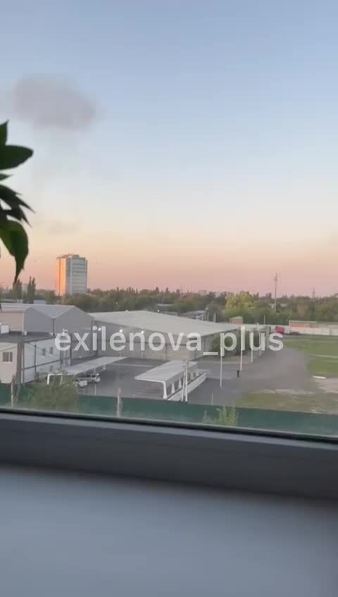 Беспилотники атаковали оптический завод в Азове Ростовской области