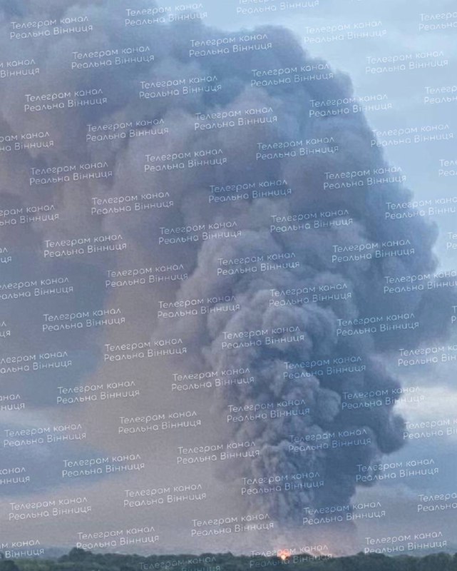 Huit blessés suite à une attaque russe à Vinnitsa cette nuit. Plusieurs incendies se déclarent dans la ville.