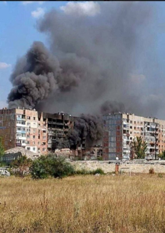 В Мирнограде в результате российской бомбардировки частично разрушен жилой дом