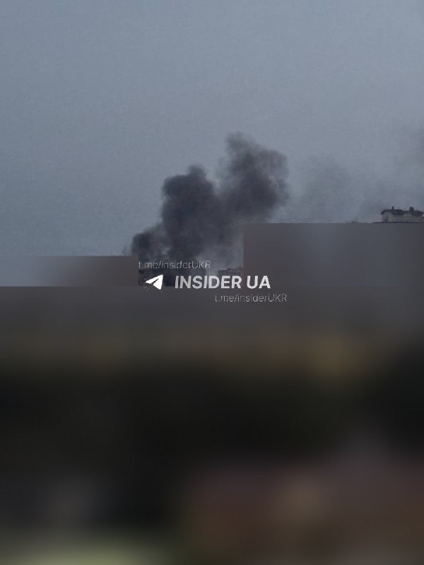 Big fire reported at the left bank in Kyiv