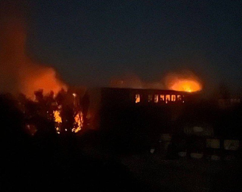 Una escuela en Mykolaivka, distrito de Sloviansk, fue atacada con un dron tipo Shahed.