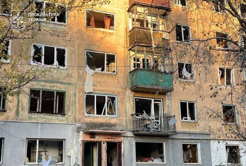 11 personnes blessées suite à une frappe russe contre une maison d'habitation à Shakhtarske, dans la région de Dnipropetrovsk
