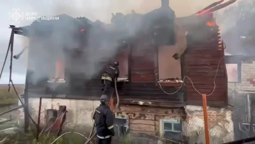 Quatre personnes tuées et dix blessées à la suite d'un bombardement russe à Novhorod-Sieverskyi, dans la région de Tchernihiv