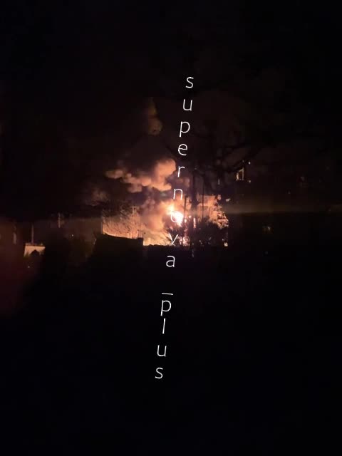 Incendie après une attaque de drones à Troubchevsk, région de Briansk