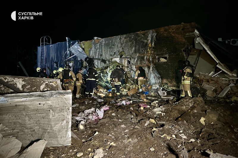Une frappe aérienne a ciblé une station-service à Korotich, près de Kharkiv.
