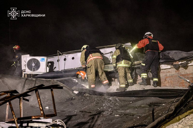 Huit personnes ont été blessées lors d'une frappe aérienne russe à l'aide d'une bombe planante dans le village de Korotych, dans la région de Kharkiv.