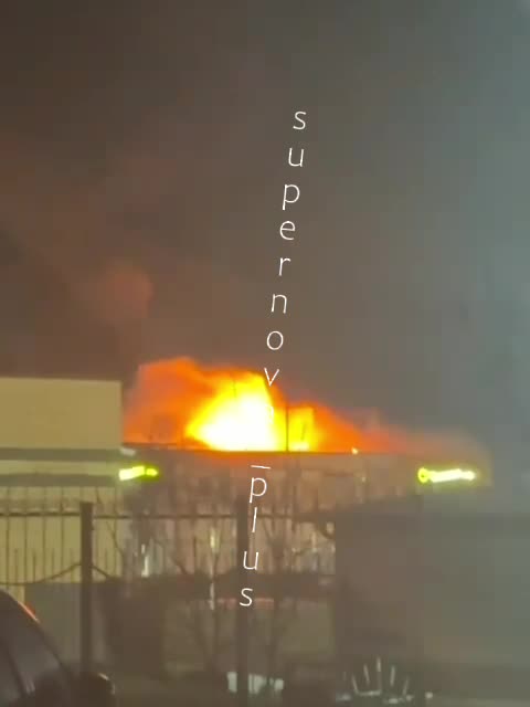 Пожежа в Корочі після ймовірного удару дрона