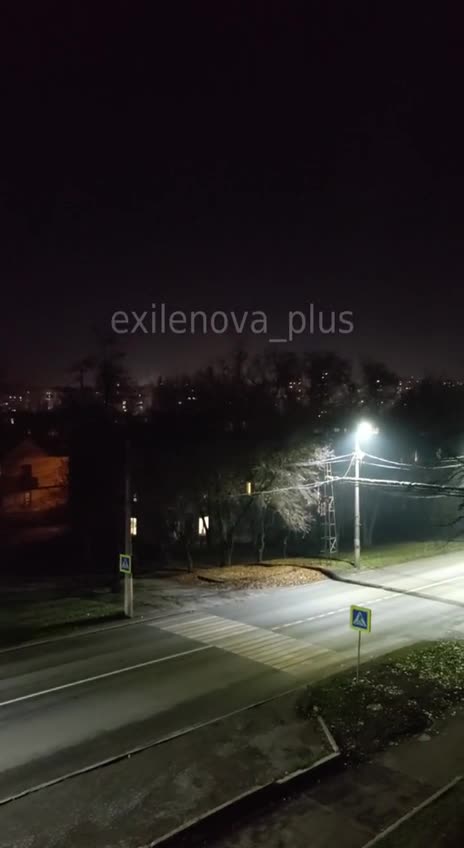 Повідомляється про вибухи у Старобешевому